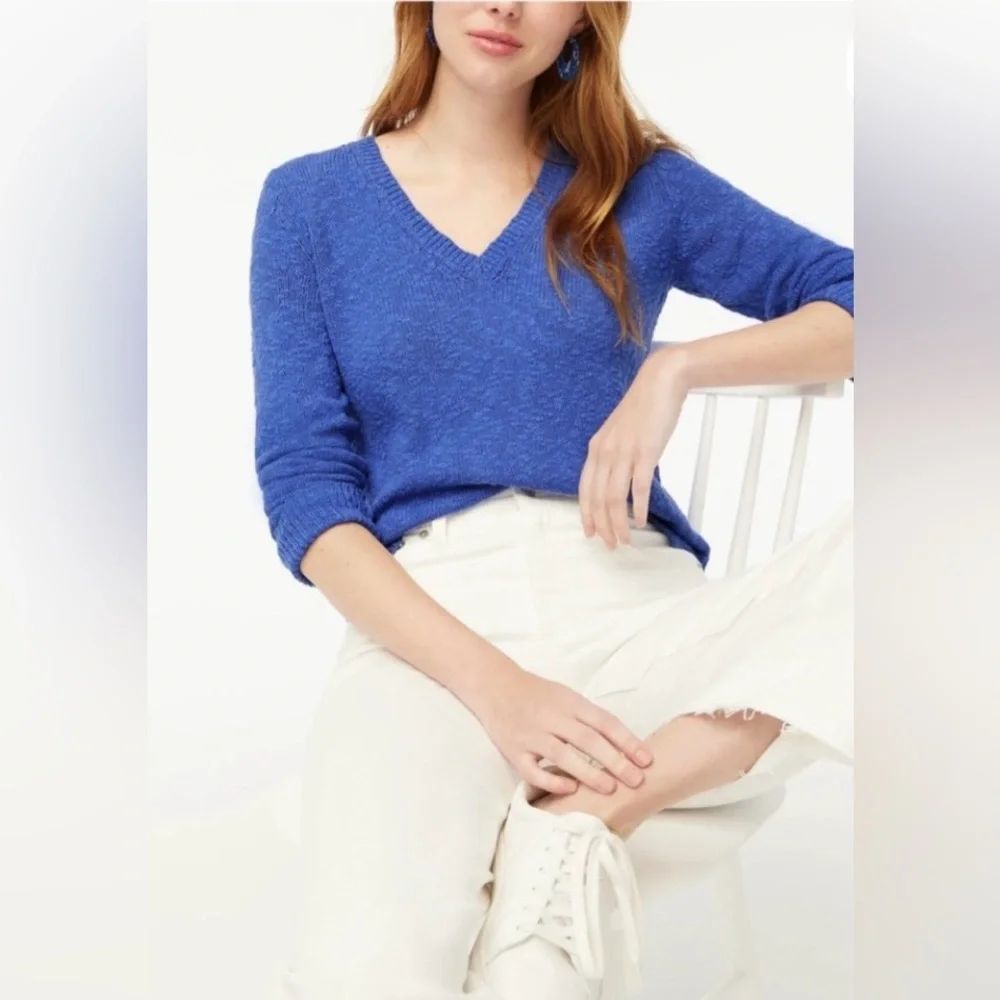 J.Crew V-neck slub sweater in blue. Women’s size large.
